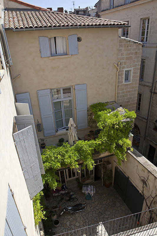 Coté rue des Balances