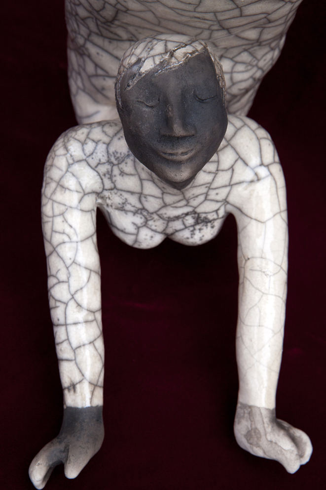 Libre - Modelage en terre, émaillage et cuisson raku - Artiste : Colette Cortey